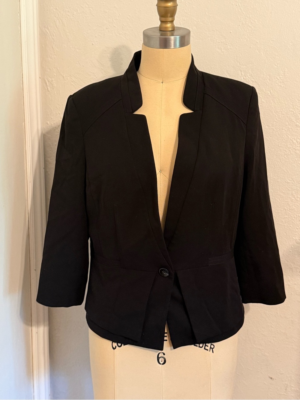 White House Black Market Black Peplum Blazer 10P Petite 3/4 Sleeve